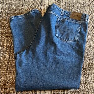 Wrangler Men's Rugged Wear Relaxed Fit Jeans Medium Wash SZ 50/30